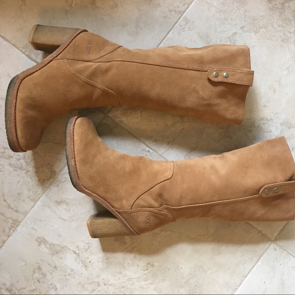 Ugg Australia Josie Boot size 9